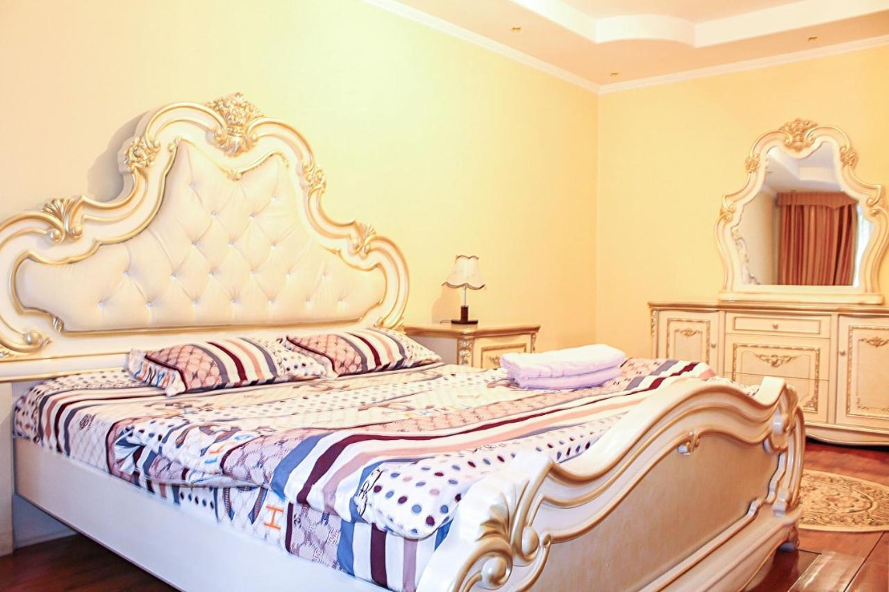 Apartmán Tolebaeva 65 Almaty Exteriér fotografie